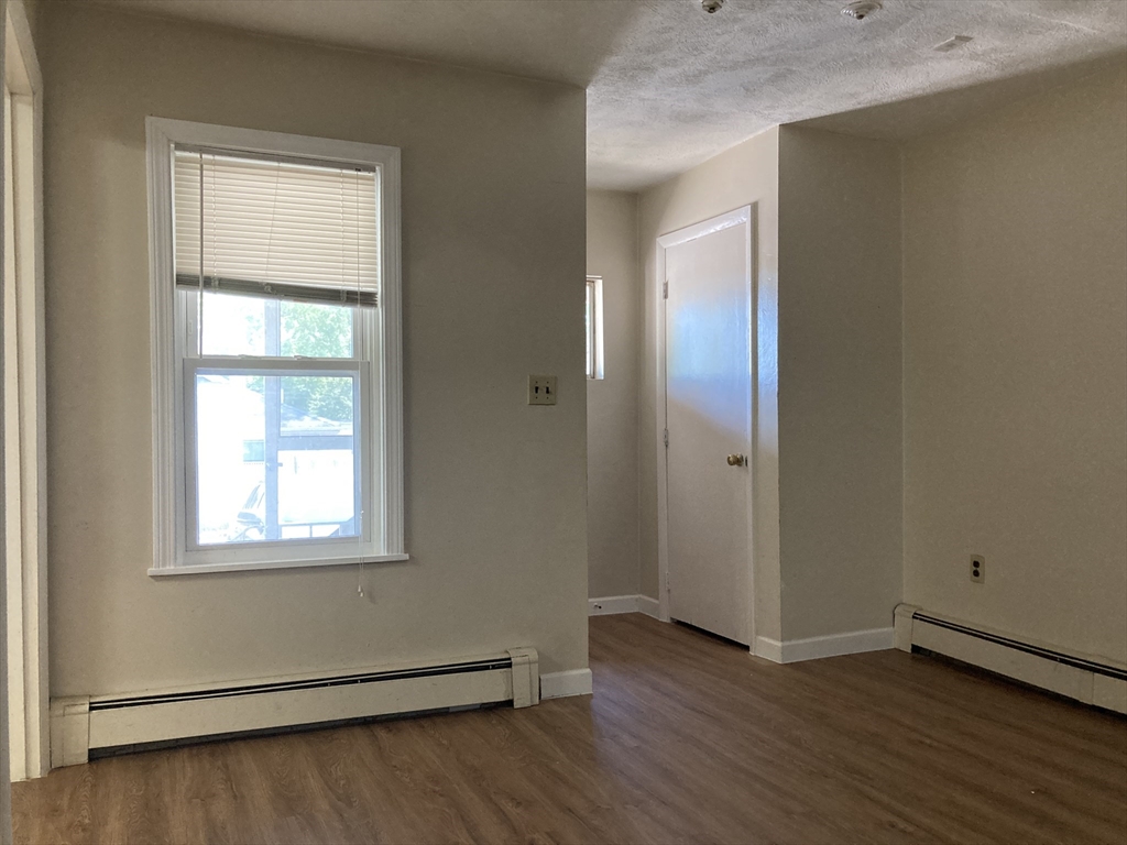 1 bed, 1 bath apartment for rent at 1 Gordon Ter Unit 1, Quincy Center — photo 3 of 12