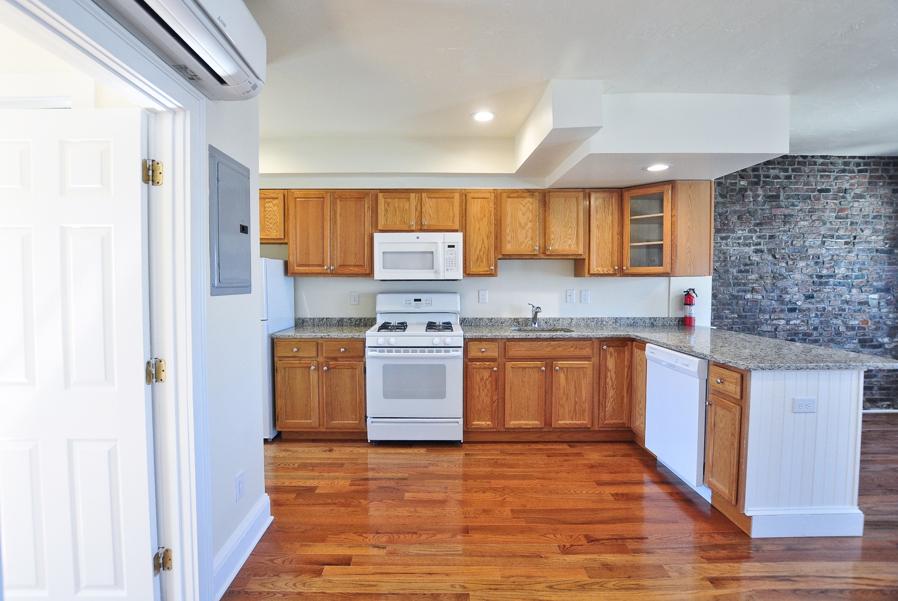 1 bed, 1 bath apartment for rent at 1 Grimes St Unit 1, South Boston — photo 11 of 16