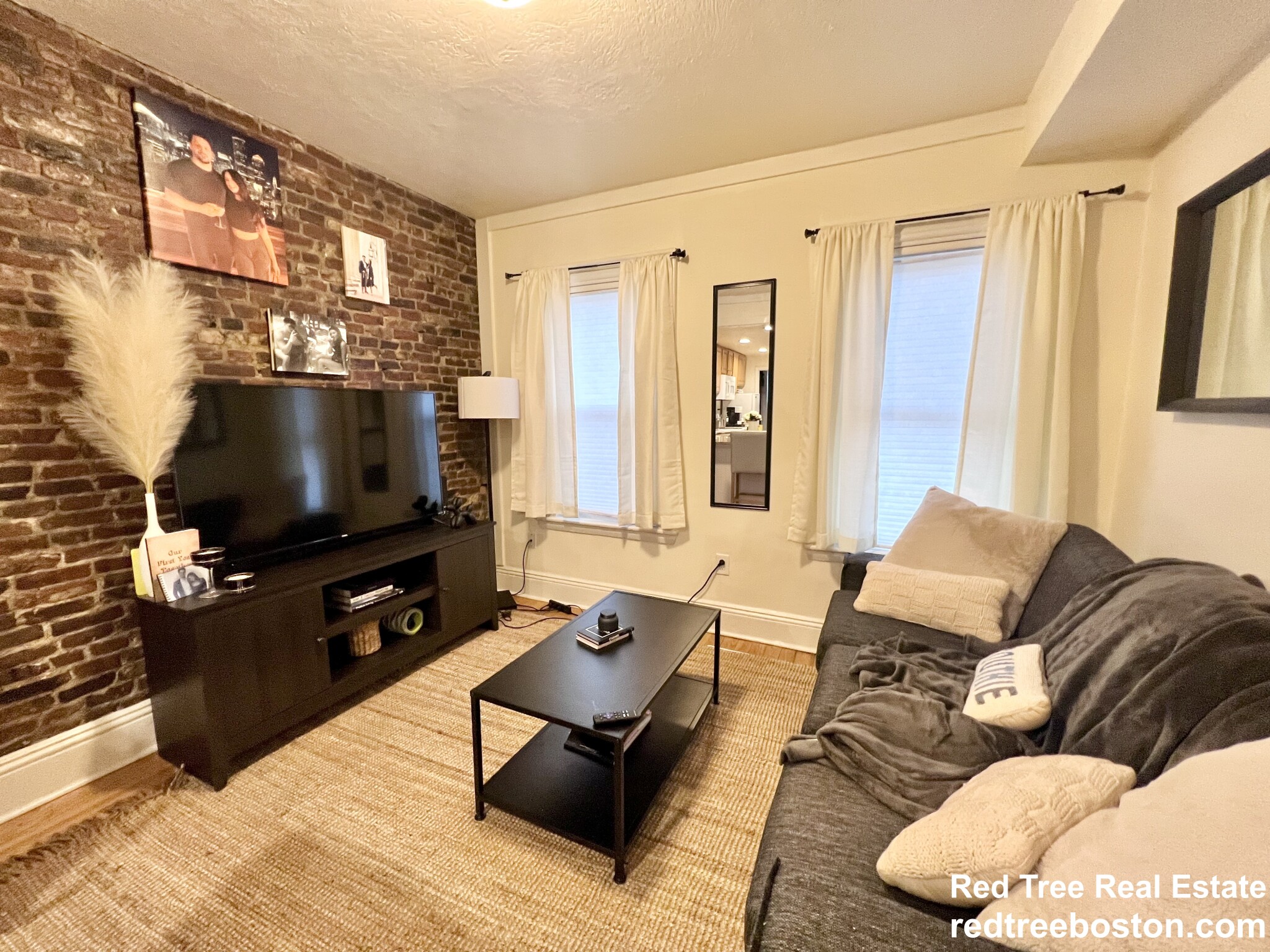 1 bed, 1 bath apartment for rent at 1 Grimes St Unit 1, South Boston — photo 5 of 16