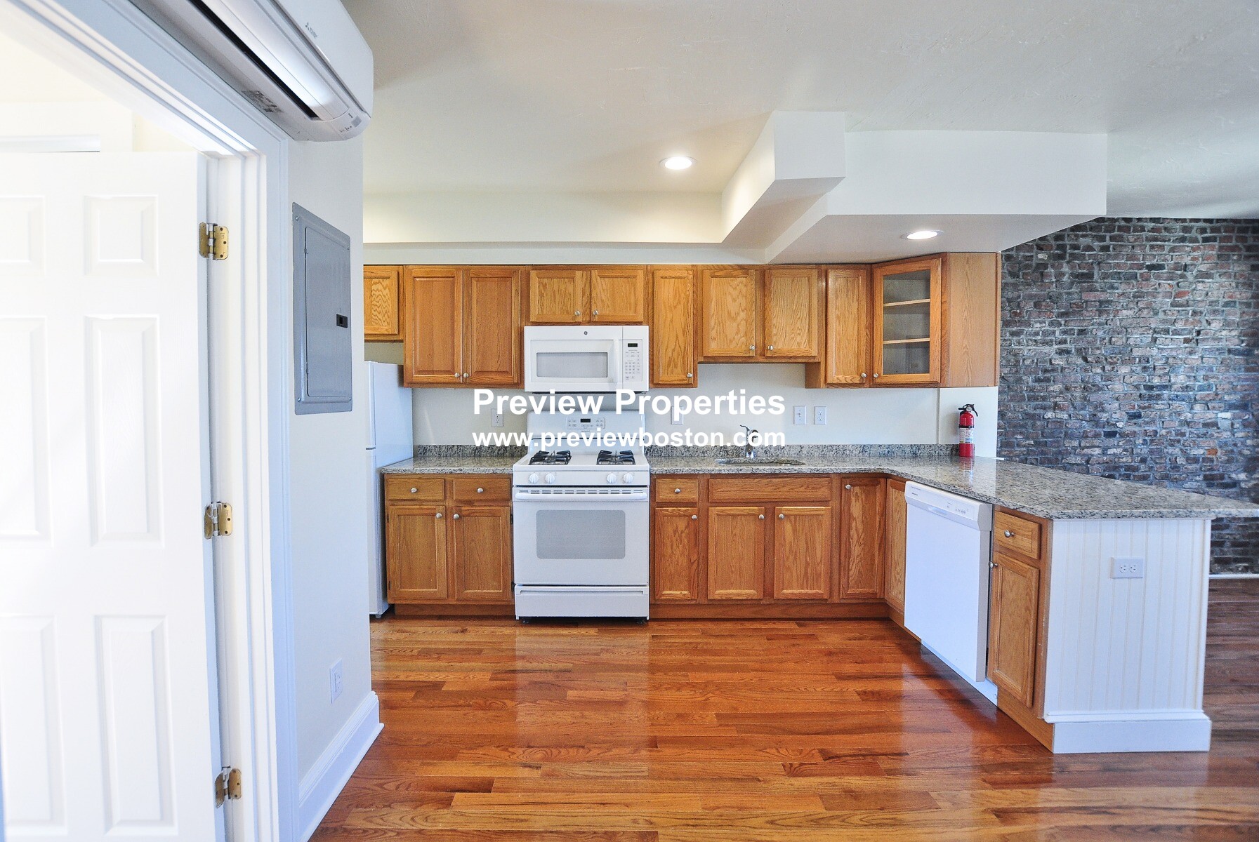 1 bed, 1 bath apartment for rent at 1 Grimes St Unit 1P, South Boston — photo 4 of 9