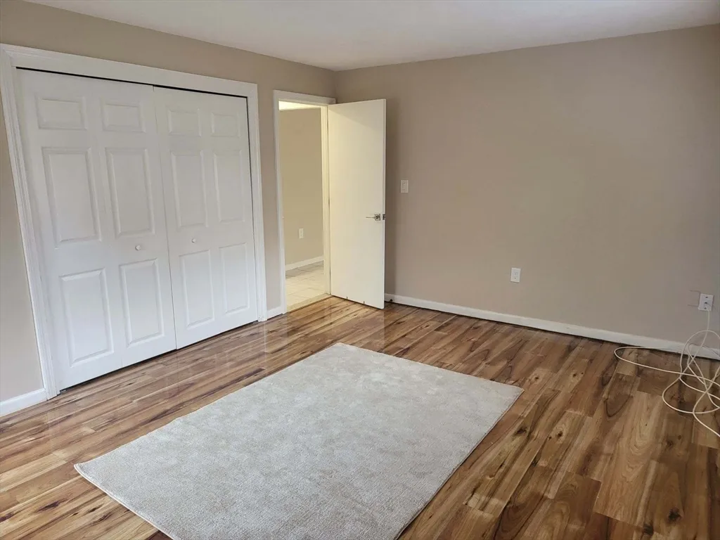 1 bed, 1 bath apartment for rent at 1 Hallmark Gardens Unit 1, Burlington — photo 8 of 14