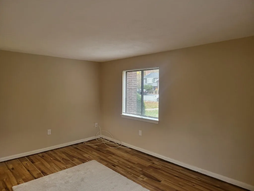 1 bed, 1 bath apartment for rent at 1 Hallmark Gardens Unit 1, Burlington — photo 10 of 14