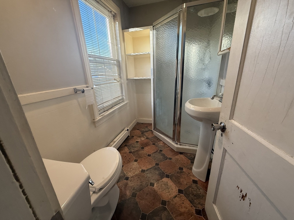 2 bed, 1 bath apartment for rent at 1 Hamilton St Unit 1, North Plymouth — photo 11 of 12