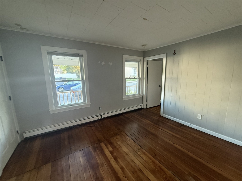 2 bed, 1 bath apartment for rent at 1 Hamilton St Unit 1, North Plymouth — photo 2 of 12