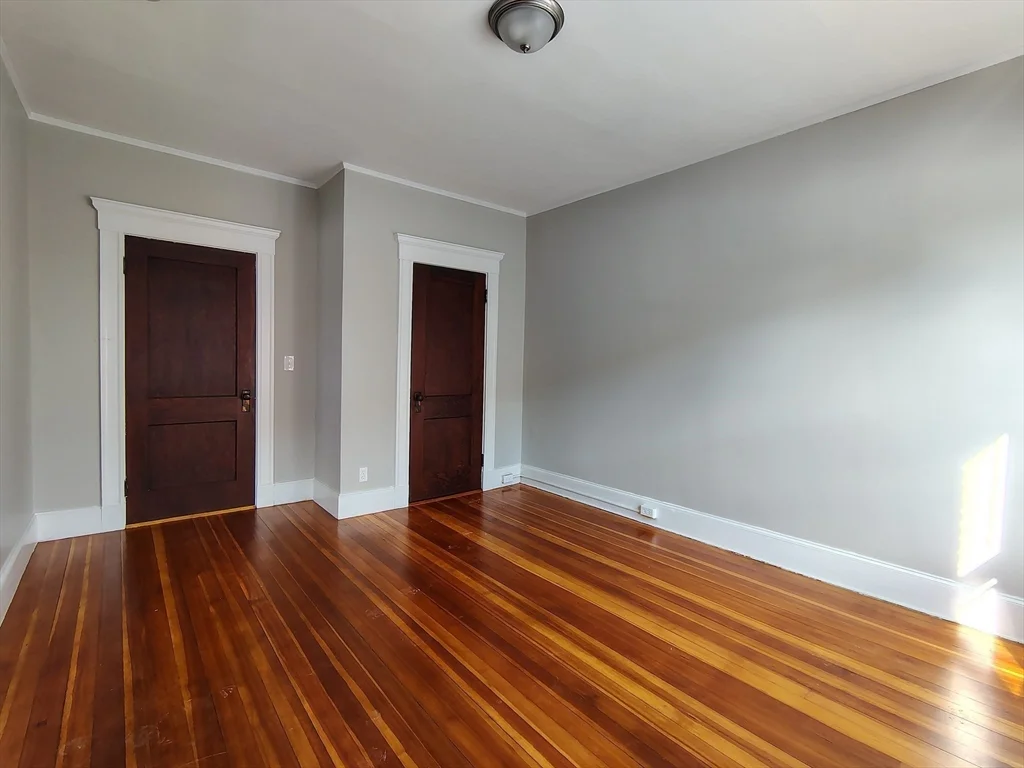 1 bed, 1 bath apartment for rent at 1 Harbor Unit 3, Salem — photo 9 of 10