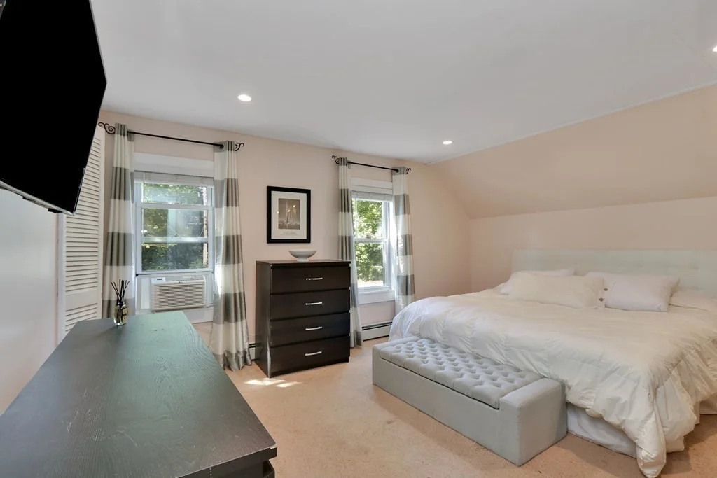 3 bed, 2 bath apartment for rent at 1 High Plain St, Sharon — photo 9 of 17
