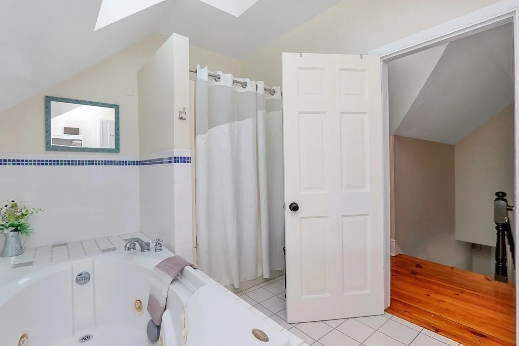 3 bed, 2 bath apartment for rent at 1 High Plain St, Sharon — photo 6 of 17