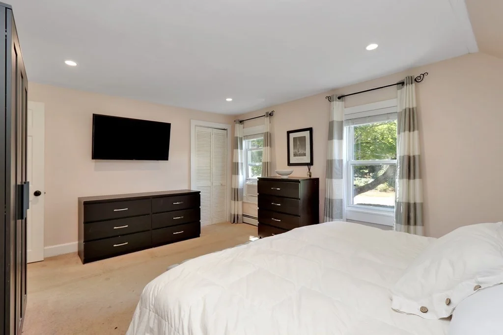 3 bed, 2 bath apartment for rent at 1 High Plain St, Sharon — photo 10 of 17