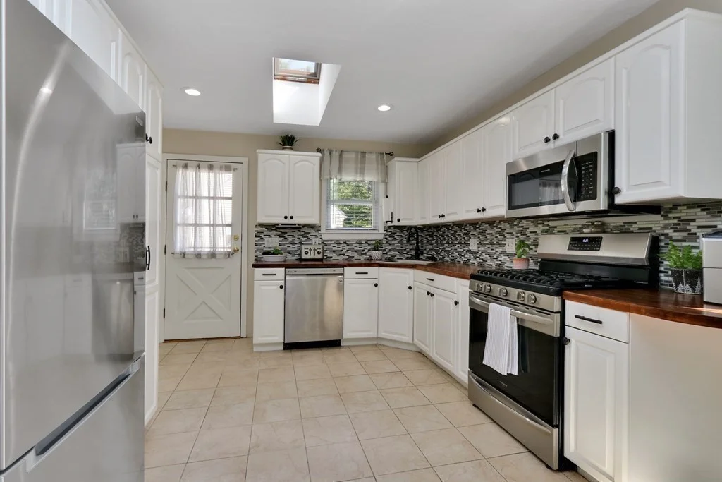 3 bed, 2 bath apartment for rent at 1 High Plain St, Sharon — photo 2 of 17