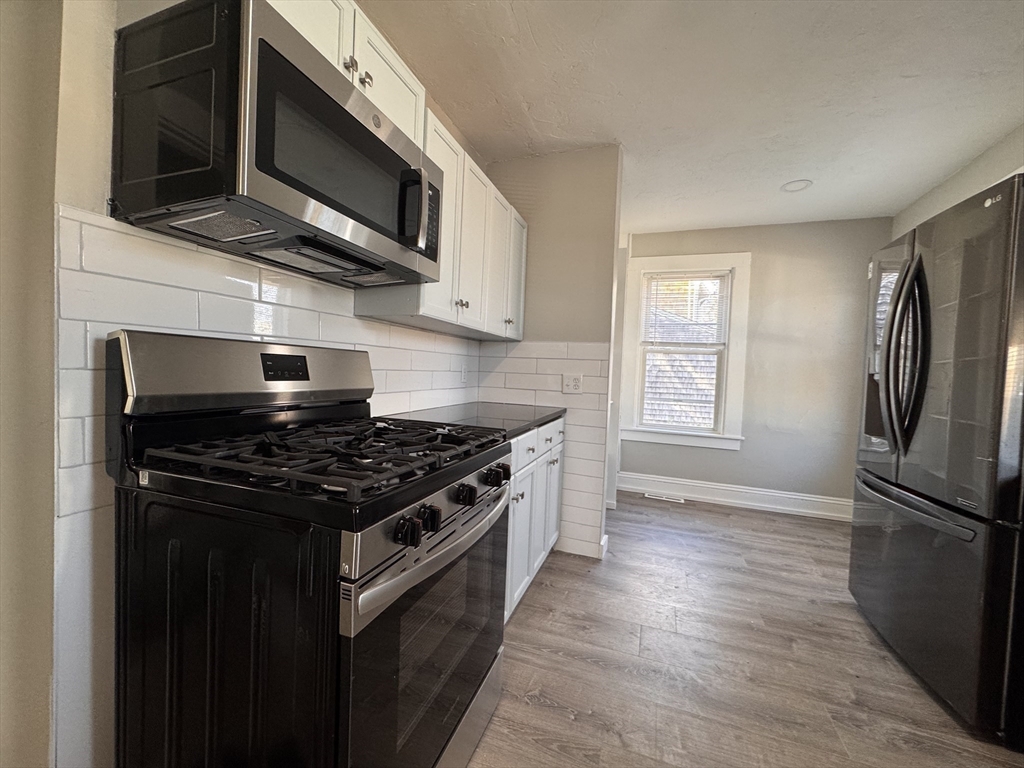 2 bed, 1 bath apartment for rent at 1 High St Unit 1, Middleboro — photo 3 of 23