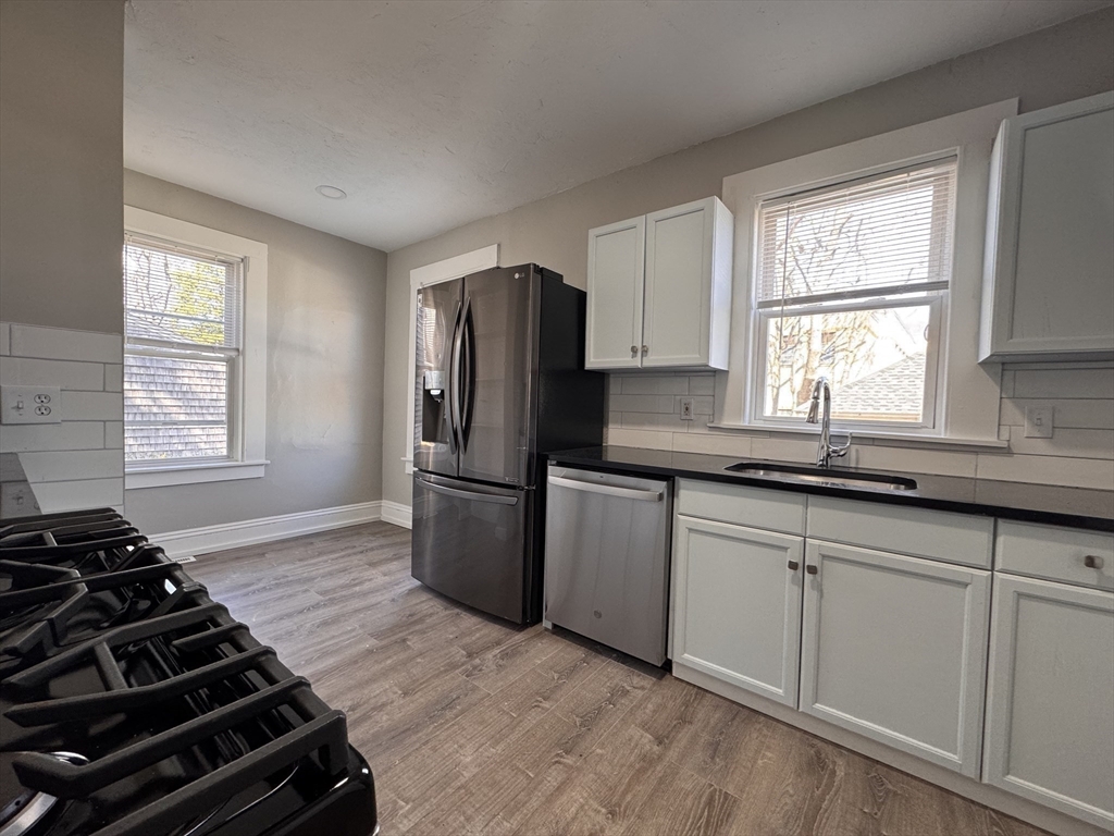 2 bed, 1 bath apartment for rent at 1 High St Unit 1, Middleboro — photo 4 of 23