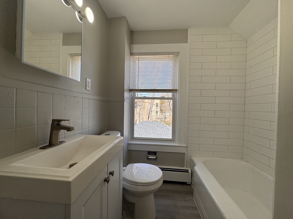 2 bed, 1 bath apartment for rent at 1 High St Unit 2, Middleboro — photo 15 of 23