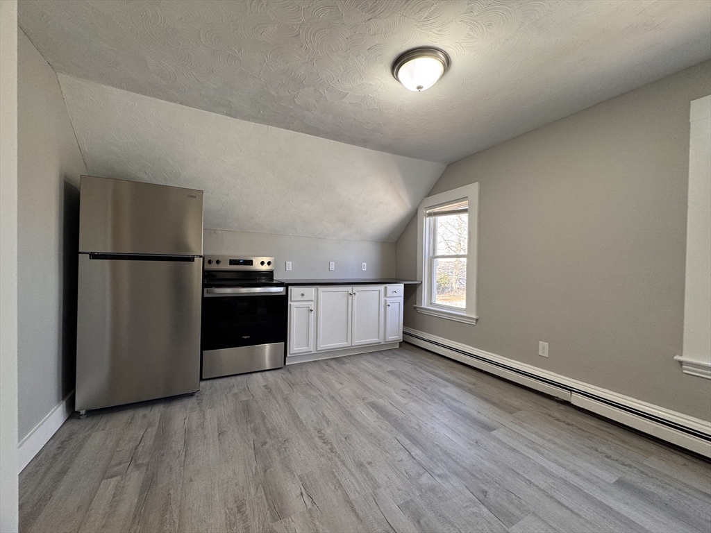 2 bed, 1 bath apartment for rent at 1 High St Unit 2, Middleboro — photo 6 of 23