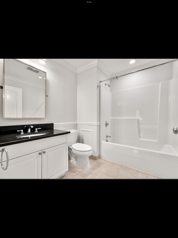 Studio bed, 1 bath apartment for rent at 1 Huntington Ave Unit 309, Back Bay — photo 3 of 14