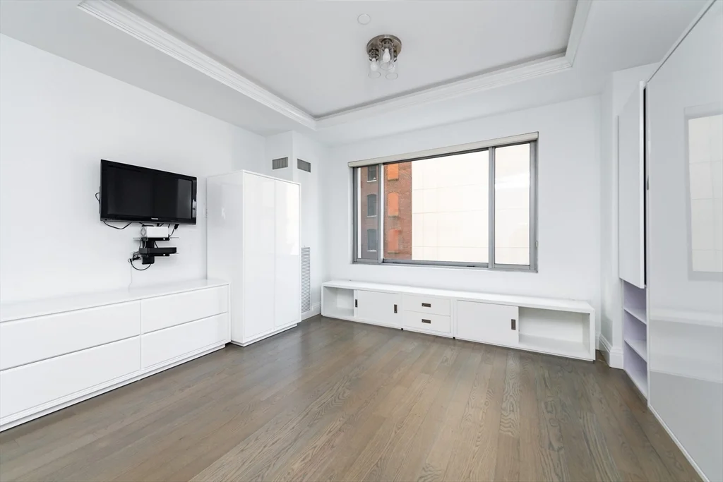 Studio bed, 1 bath apartment for rent at 1 Huntington Ave Unit 311, Back Bay — photo 3 of 11