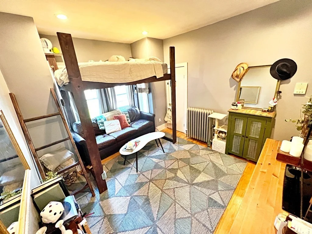 Studio bed, 1 bath apartment for rent at 1 Ipswich Pl Unit 1, East Boston — photo 5 of 10