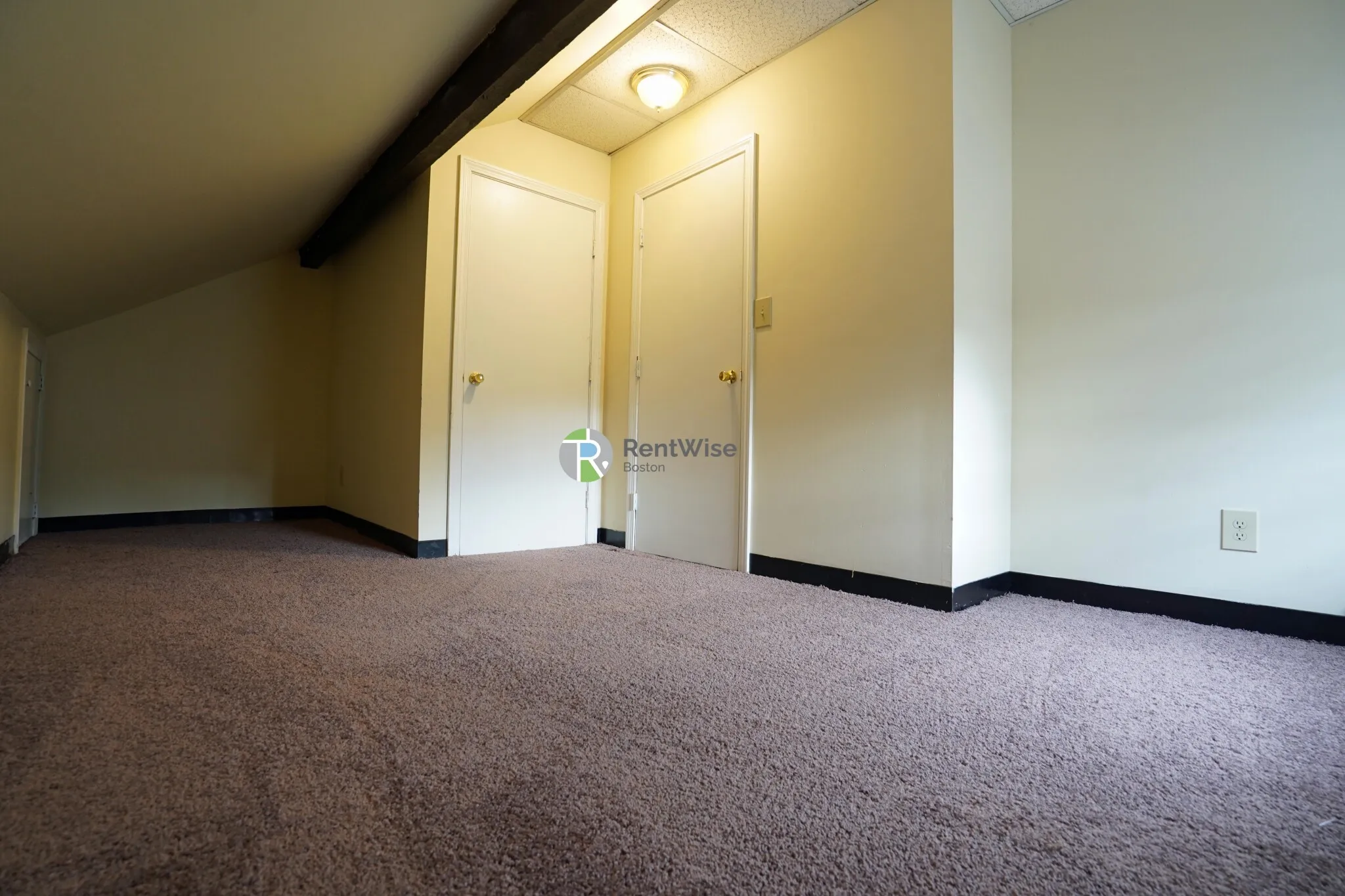 3 bed, 1 bath apartment for rent at 1 Islington Ter Unit 2, Allston — photo 17 of 20