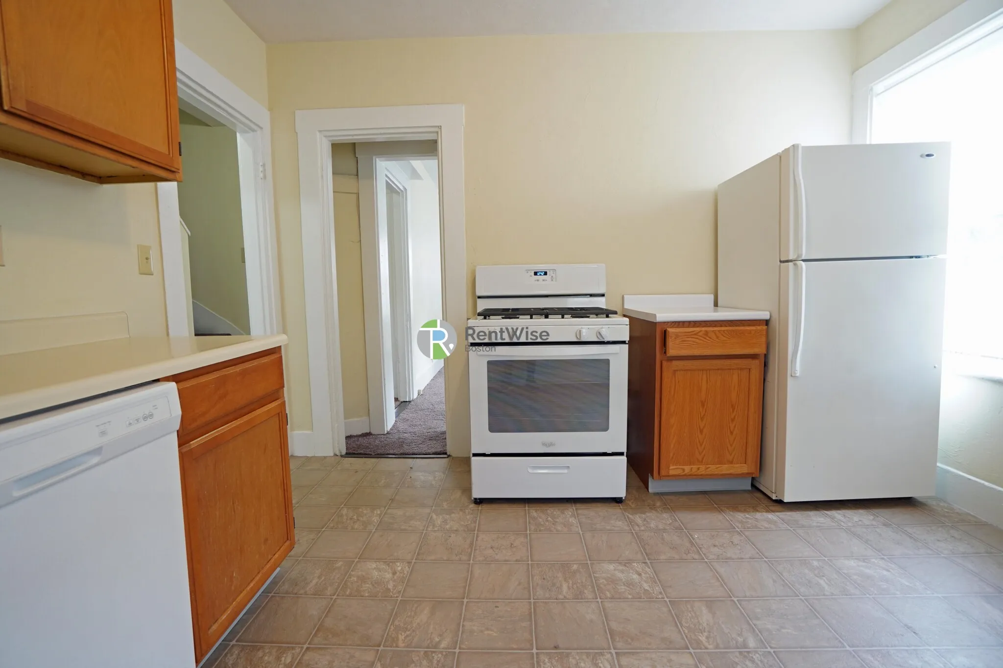 3 bed, 1 bath apartment for rent at 1 Islington Ter Unit 2, Allston — photo 7 of 20