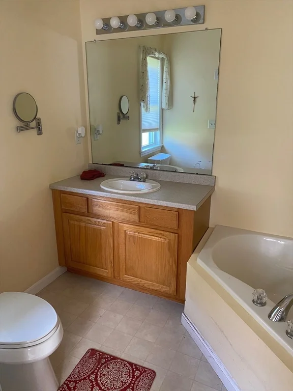2 bed, 1 bath apartment for rent at 1 Jefferson Ct Unit 1, Uxbridge — photo 8 of 12