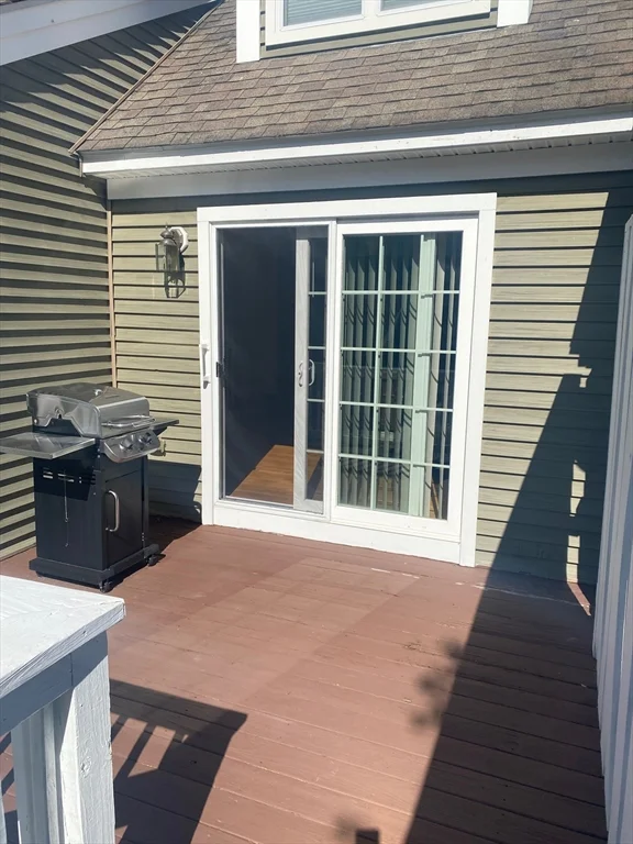 2 bed, 1 bath apartment for rent at 1 Jefferson Ct Unit 1, Uxbridge — photo 10 of 12