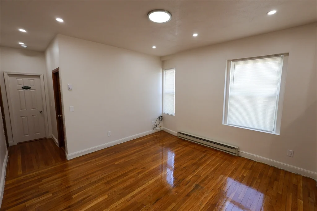 2 bed, 1 bath apartment for rent at 1 Kenilworth St Unit 2, Roxbury — photo 6 of 14
