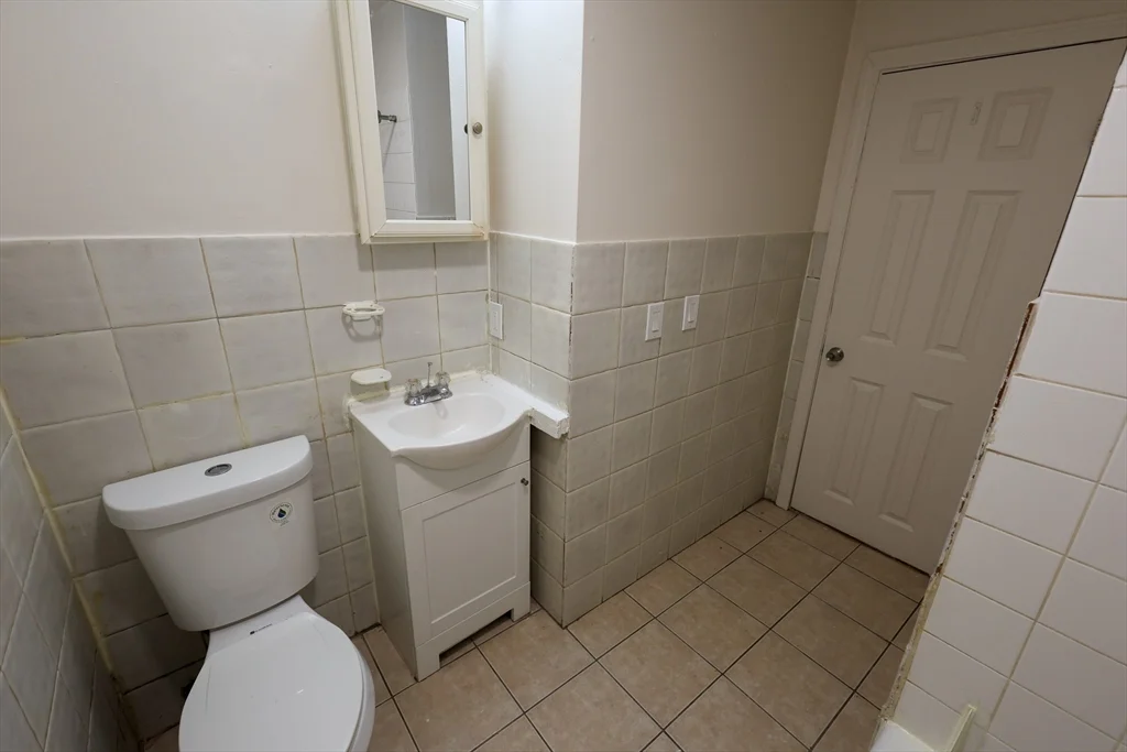 2 bed, 1 bath apartment for rent at 1 Kenilworth St Unit 2, Roxbury — photo 8 of 14