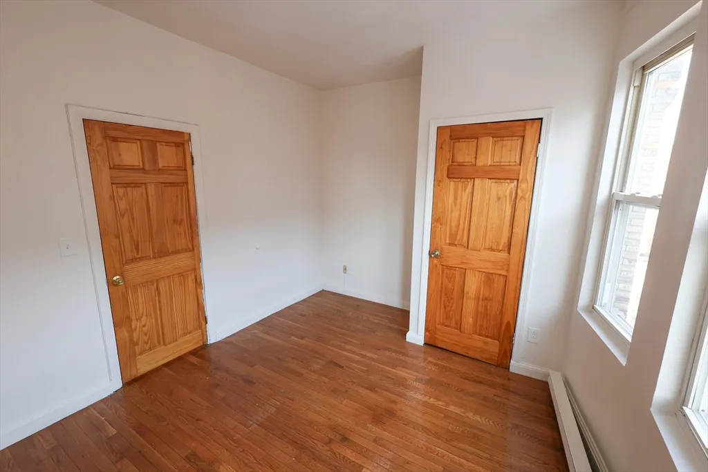 2 bed, 1 bath apartment for rent at 1 Kenilworth St Unit 3, Roxbury — photo 7 of 10