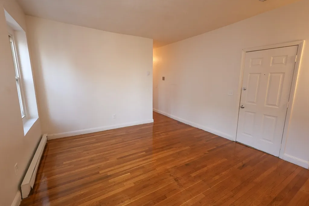 2 bed, 1 bath apartment for rent at 1 Kenilworth St Unit 3, Roxbury — photo 6 of 10