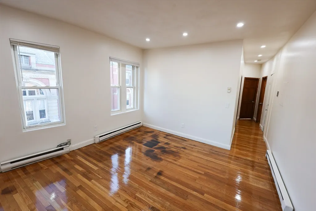 2 bed, 1 bath apartment for rent at 1 Kenilworth St Unit 5, Roxbury — photo 6 of 16