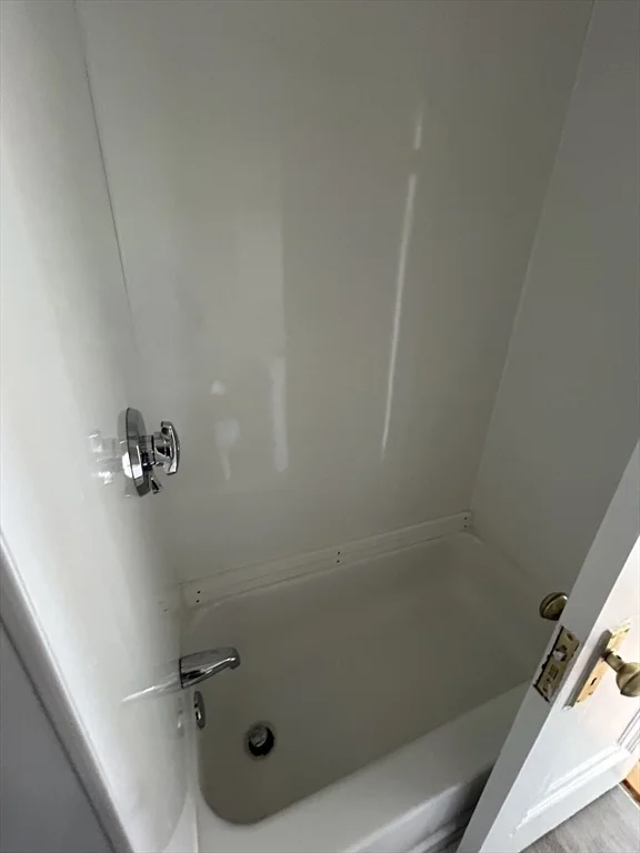 1 bed, 1 bath apartment for rent at 1 Kingsley Unit 12, Lynn — photo 12 of 12