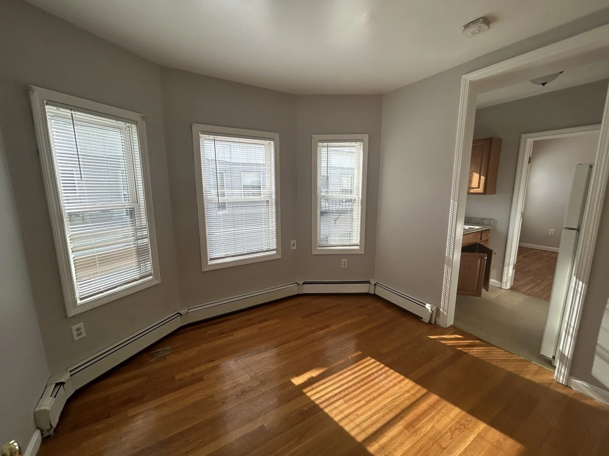 1 bed, 1 bath apartment for rent at 1 Kingsley Unit 4, Lynn — photo 3 of 9