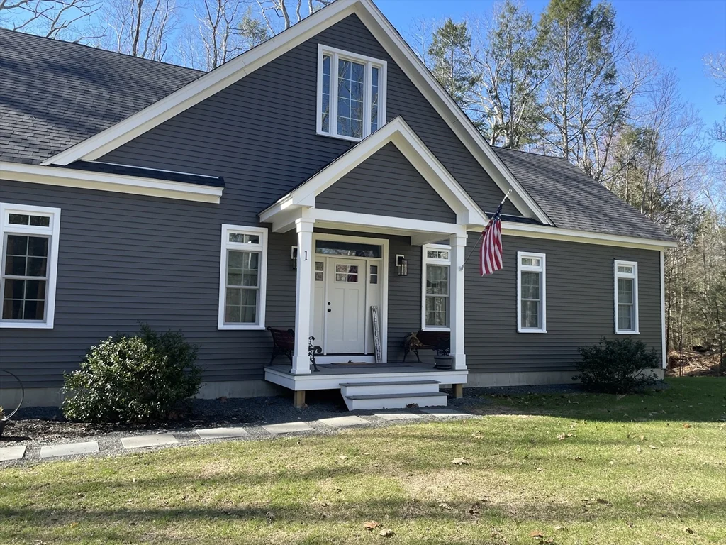 3 bed, 2 bath apartment for rent at 1 Lamoureux Ln, Spencer — photo 1 of 18