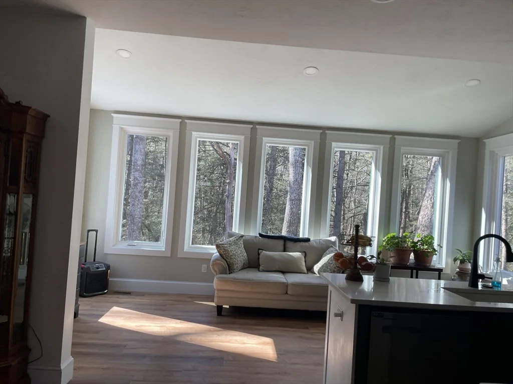 3 bed, 2 bath apartment for rent at 1 Lamoureux Ln, Spencer — photo 9 of 18