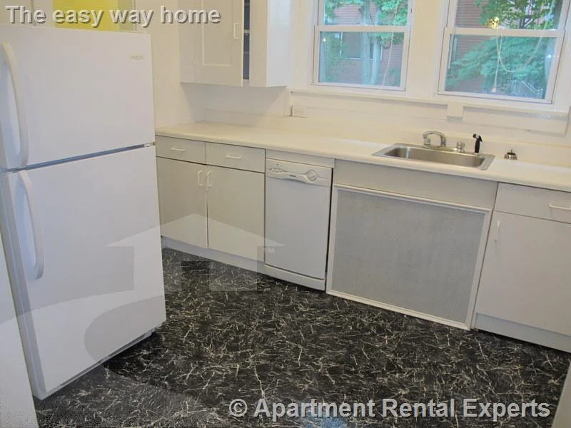 2 bed, 1 bath apartment for rent at 1 Langdon Sq Unit 1, Harvard Square — photo 5 of 9