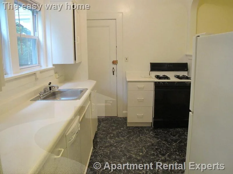 2 bed, 1 bath apartment for rent at 1 Langdon Sq Unit 1, Harvard Square — photo 7 of 9
