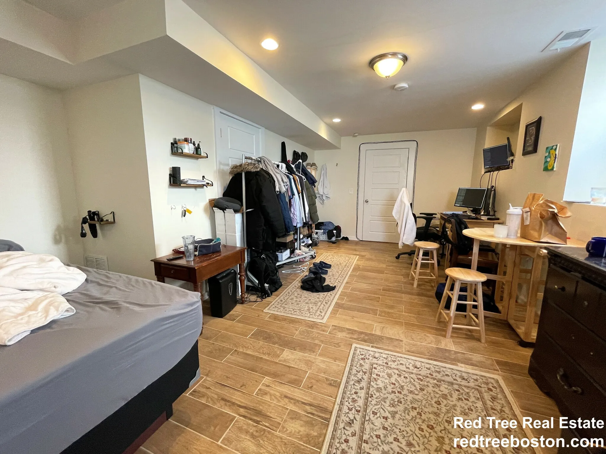 4 bed, 2.5 bath apartment for rent at 1 Larose Pl Unit 2, Brighton — photo 16 of 31