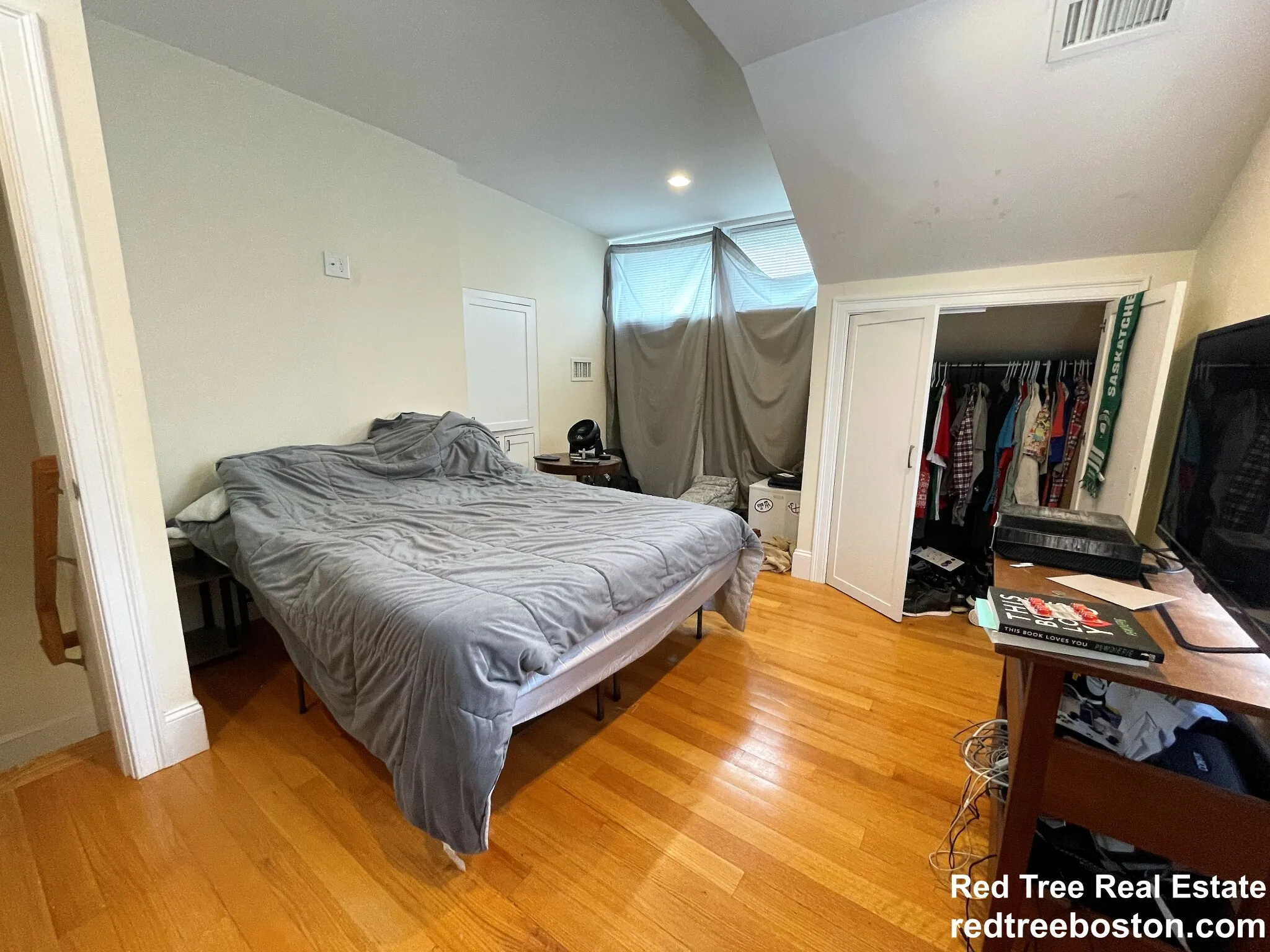 4 bed, 2.5 bath apartment for rent at 1 Larose Pl Unit 2, Brighton — photo 14 of 31