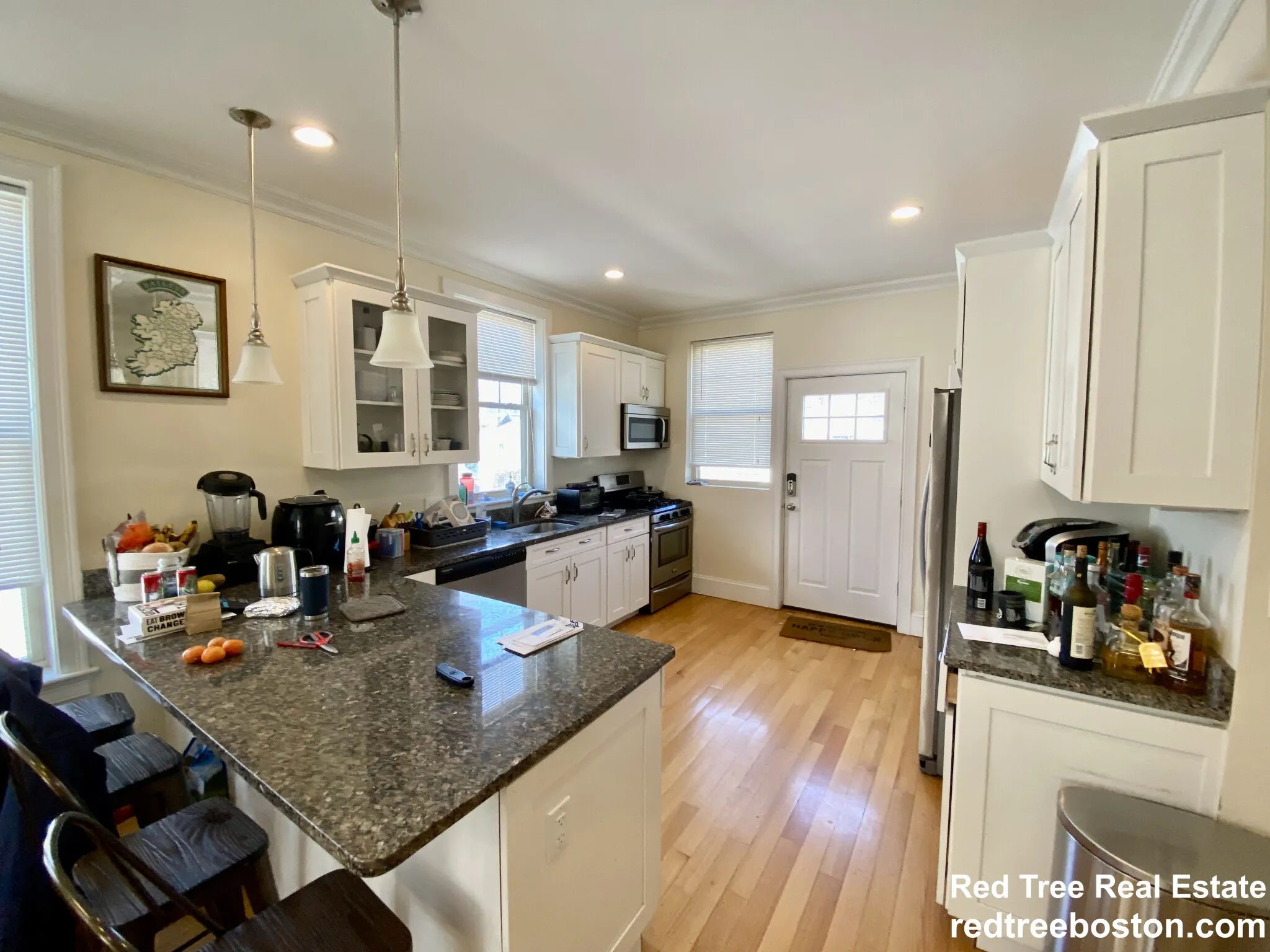 4 bed, 2.5 bath apartment for rent at 1 Larose Pl Unit 2, Brighton — photo 3 of 31