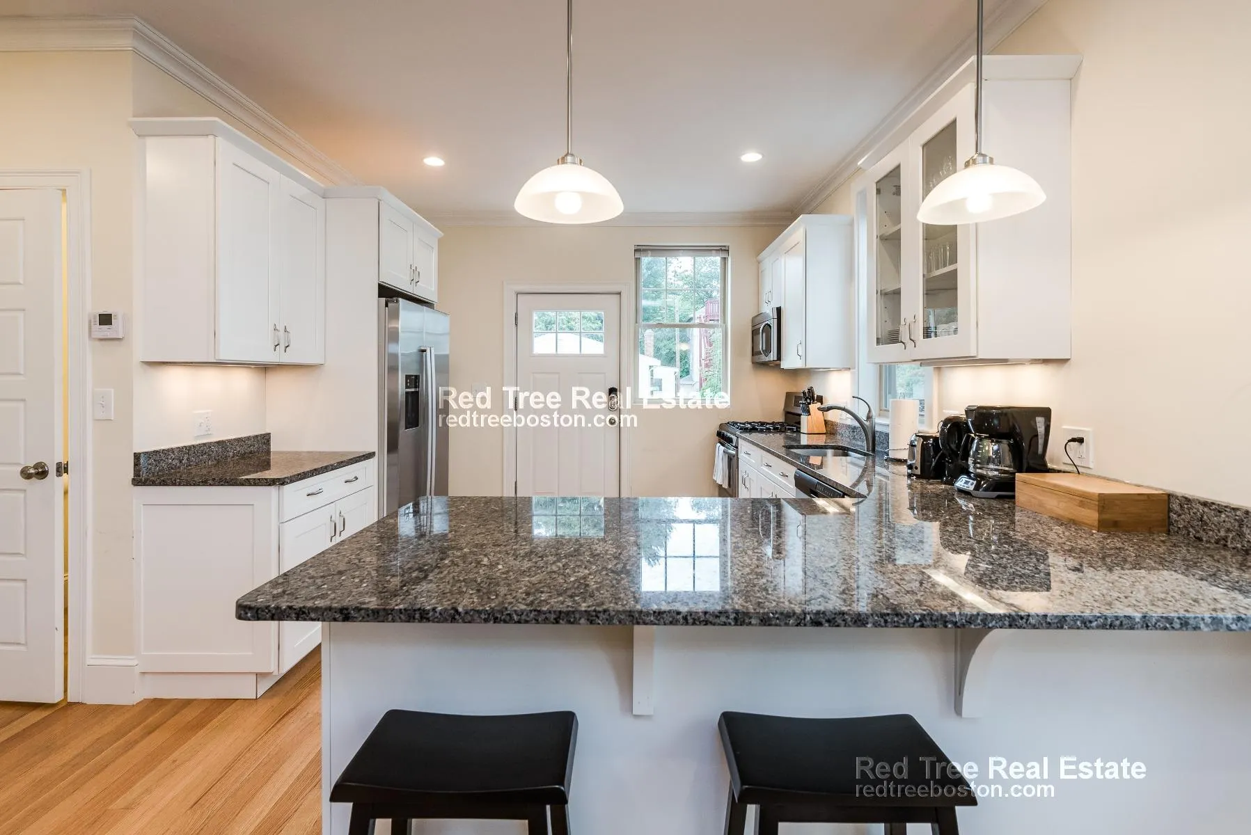 4 bed, 2.5 bath apartment for rent at 1 Larose Pl Unit 2, Brighton — photo 25 of 31