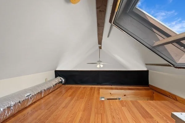 Studio bed, 1 bath apartment for rent at 1 Lime St Unit 2, Newburyport — photo 9 of 14