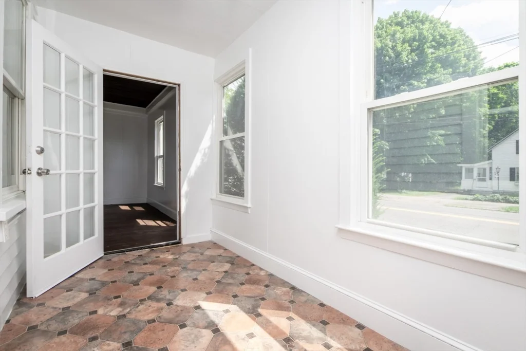 2 bed, 1 bath apartment for rent at 1 Lincoln St Unit 1, Stoneham — photo 19 of 29