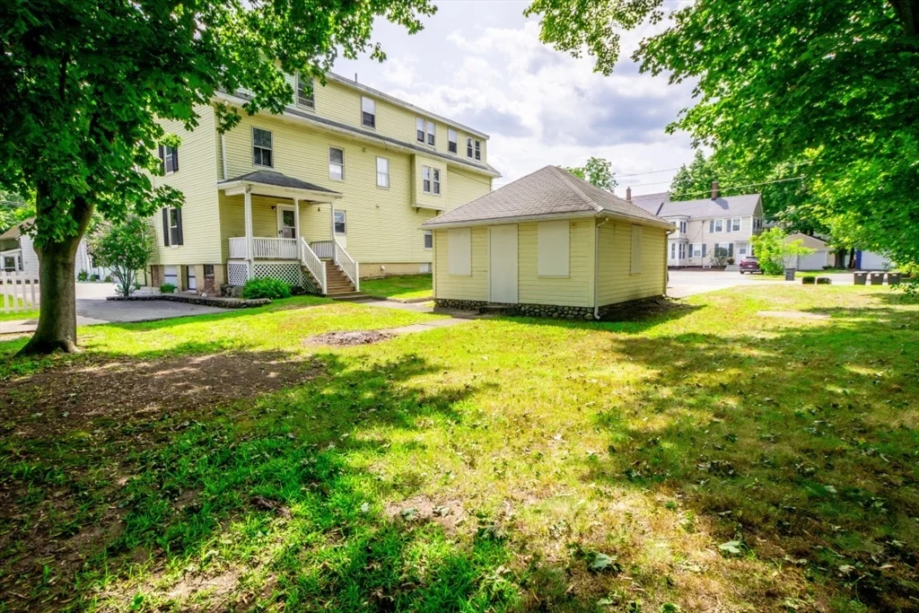 2 bed, 1 bath apartment for rent at 1 Lincoln St Unit 1, Stoneham — photo 6 of 29