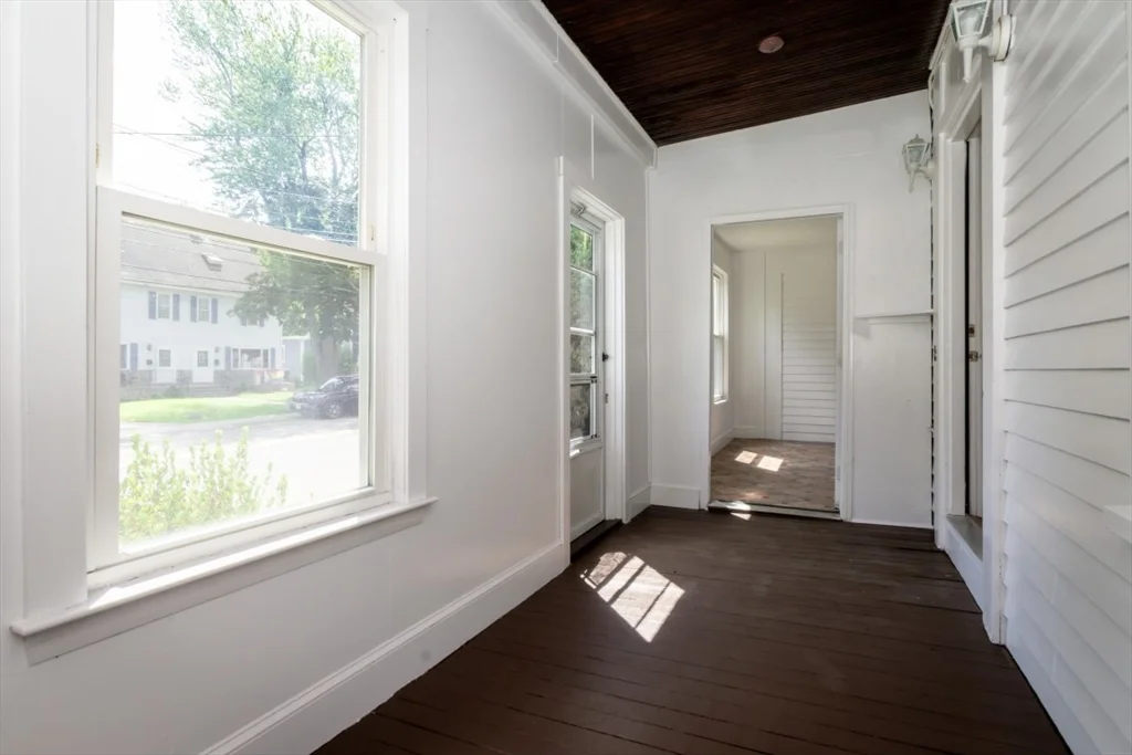 2 bed, 1 bath apartment for rent at 1 Lincoln St Unit 1, Stoneham — photo 7 of 29