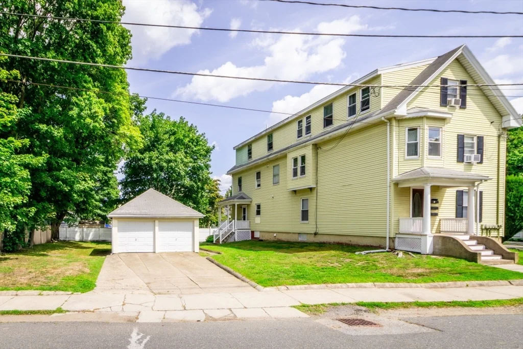 2 bed, 1 bath apartment for rent at 1 Lincoln St Unit 1, Stoneham — photo 5 of 29