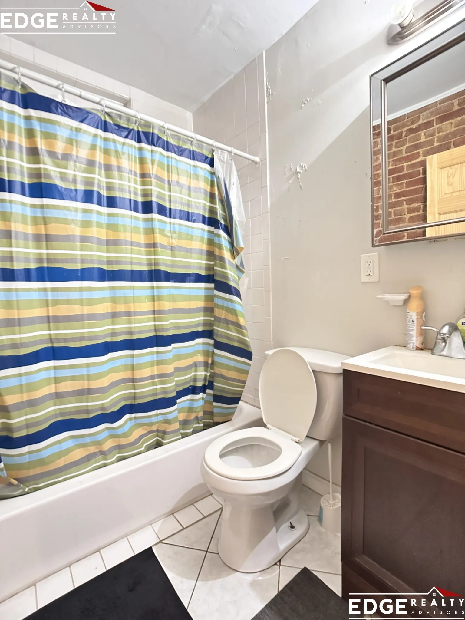 3 bed, 2 bath apartment for rent at 1 Linden St Unit 3, Allston — photo 6 of 8