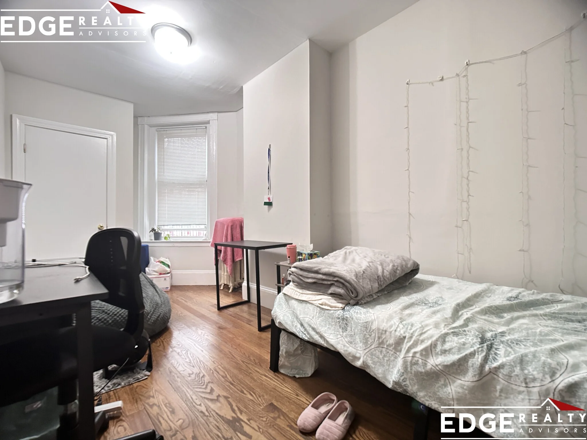 3 bed, 2 bath apartment for rent at 1 Linden St Unit 3, Allston — photo 8 of 8