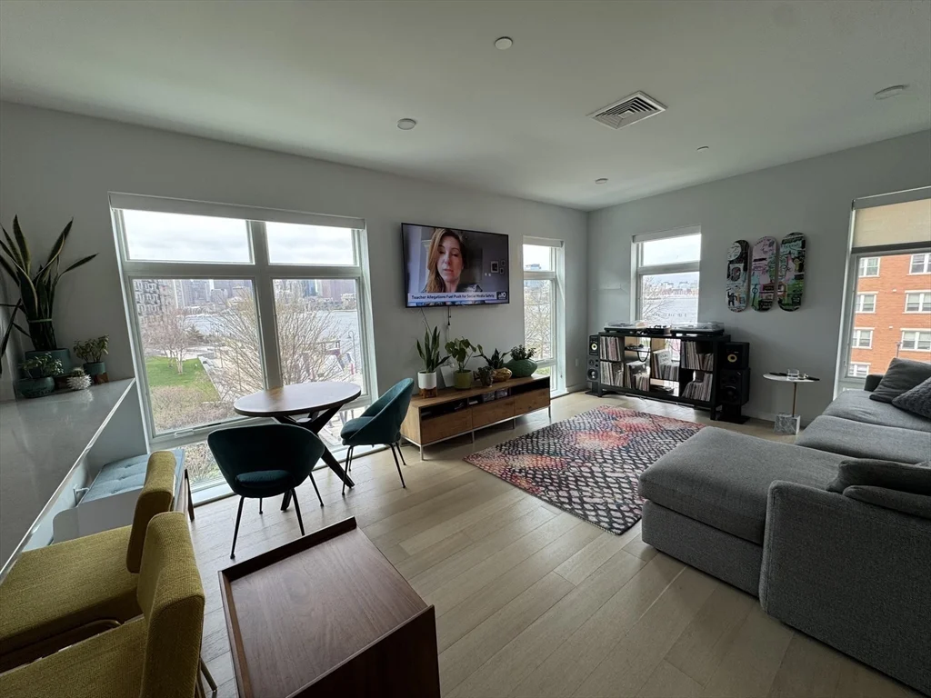 3 bed, 2 bath apartment for rent at 1 Lisbon St Unit 301, East Boston — photo 10 of 41