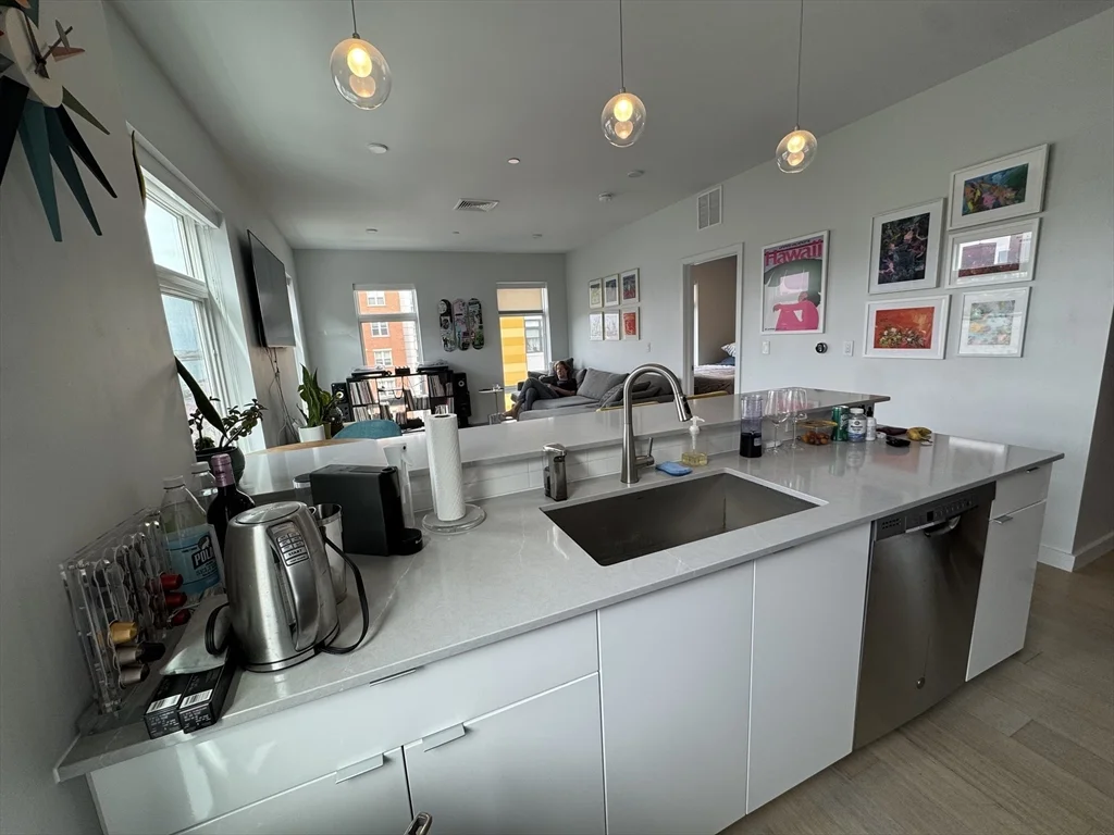 3 bed, 2 bath apartment for rent at 1 Lisbon St Unit 301, East Boston — photo 19 of 41