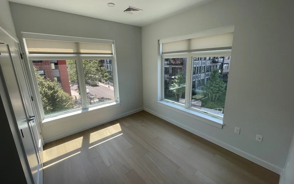3 bed, 2 bath apartment for rent at 1 Lisbon St Unit 301, East Boston — photo 28 of 41