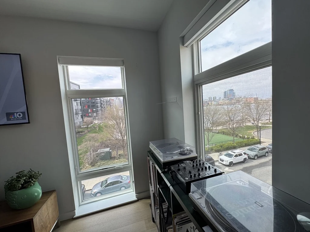 3 bed, 2 bath apartment for rent at 1 Lisbon St Unit 301, East Boston — photo 12 of 41